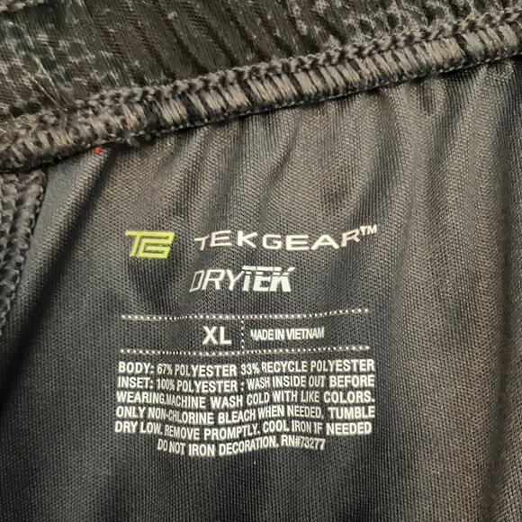 Tek Gear DryTek Black Reflective Print Shorts XL Men’s Running Athletic Gym - Picture 5 of 7